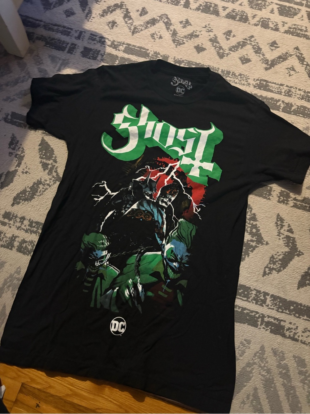 Ghost DC Black Short-Sleeve Graphic Tee with Green and Red Print